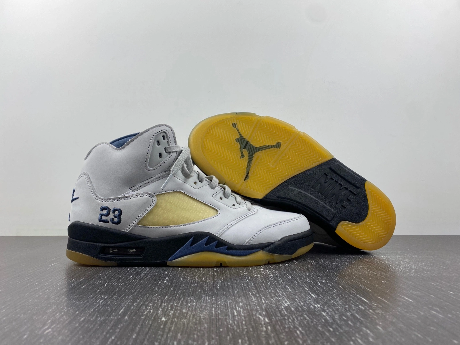 A Ma Maniere x Air Jordan 5 “Diffused Blue x AJ5  FZ5758-004
