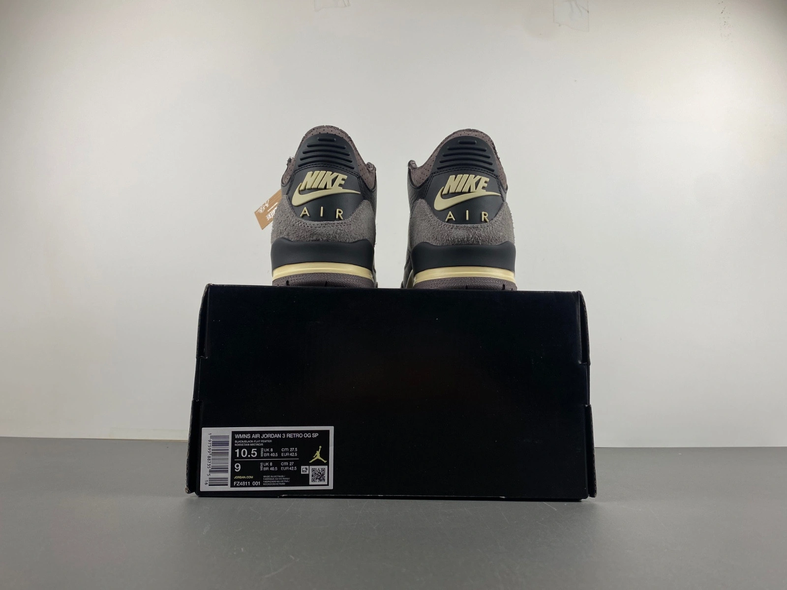 A Ma Maniére Air Jordan 3 Black FZ4811-001