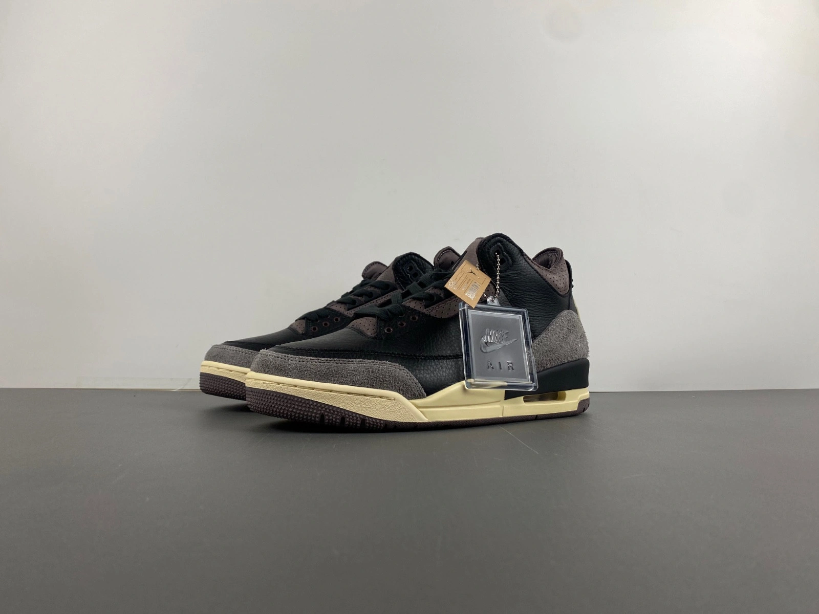 A Ma Maniére Air Jordan 3 Black FZ4811-001