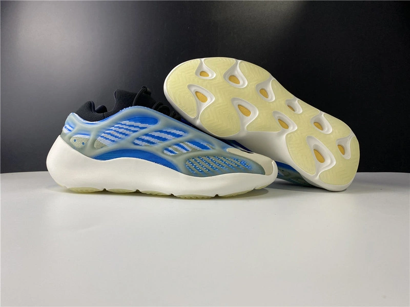 ADIDAS YEEZY BOOST 700 V3 AZARETH G54850