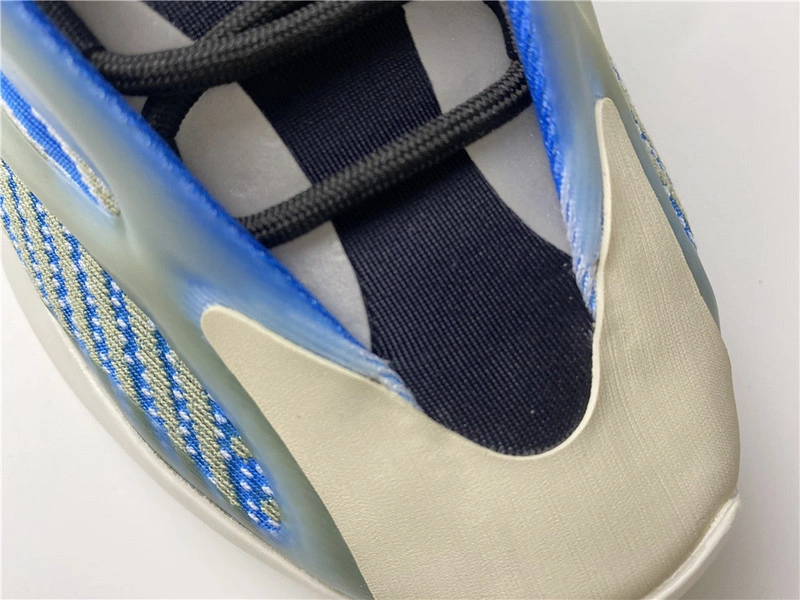ADIDAS YEEZY BOOST 700 V3 AZARETH G54850