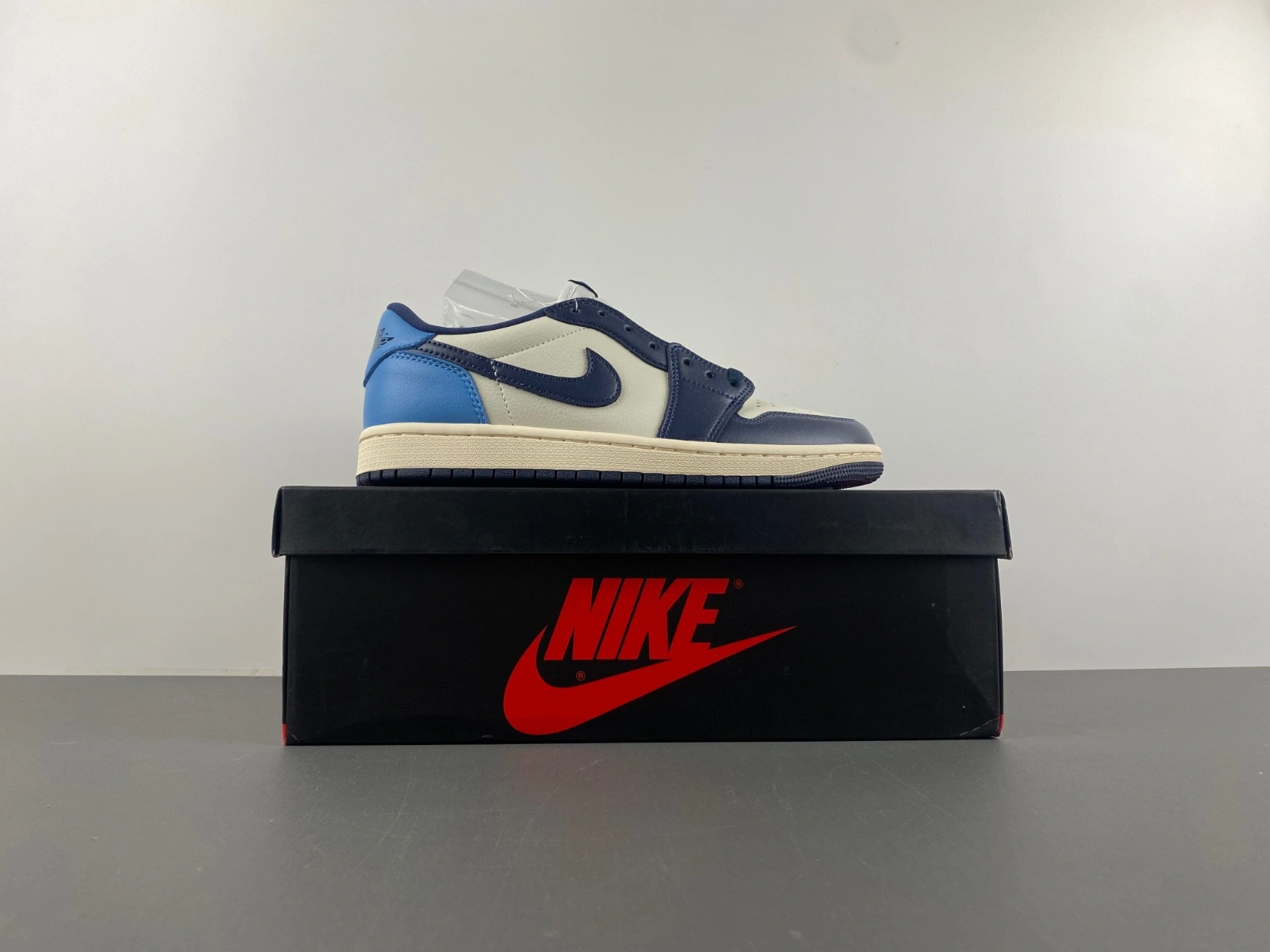 AIR JORDAN 1 LOW OG “OBSIDIAN”  CZ0790-400