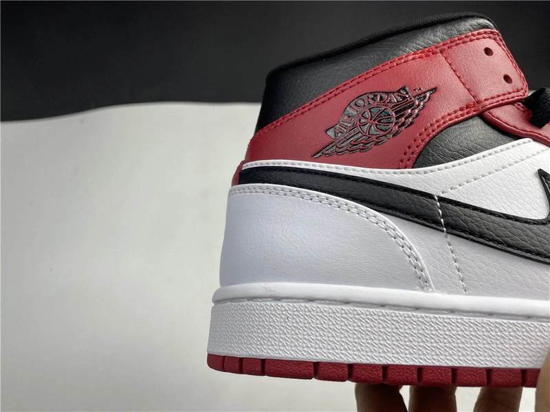 AIR JORDAN 1 MID    554724-173