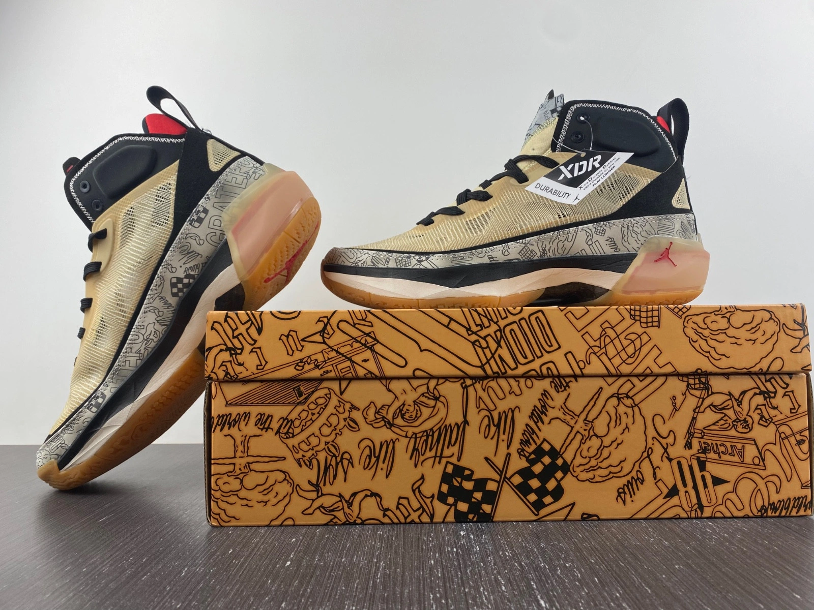 AIR JORDAN 37 'JAYSON TATUM'  DZ0812-200