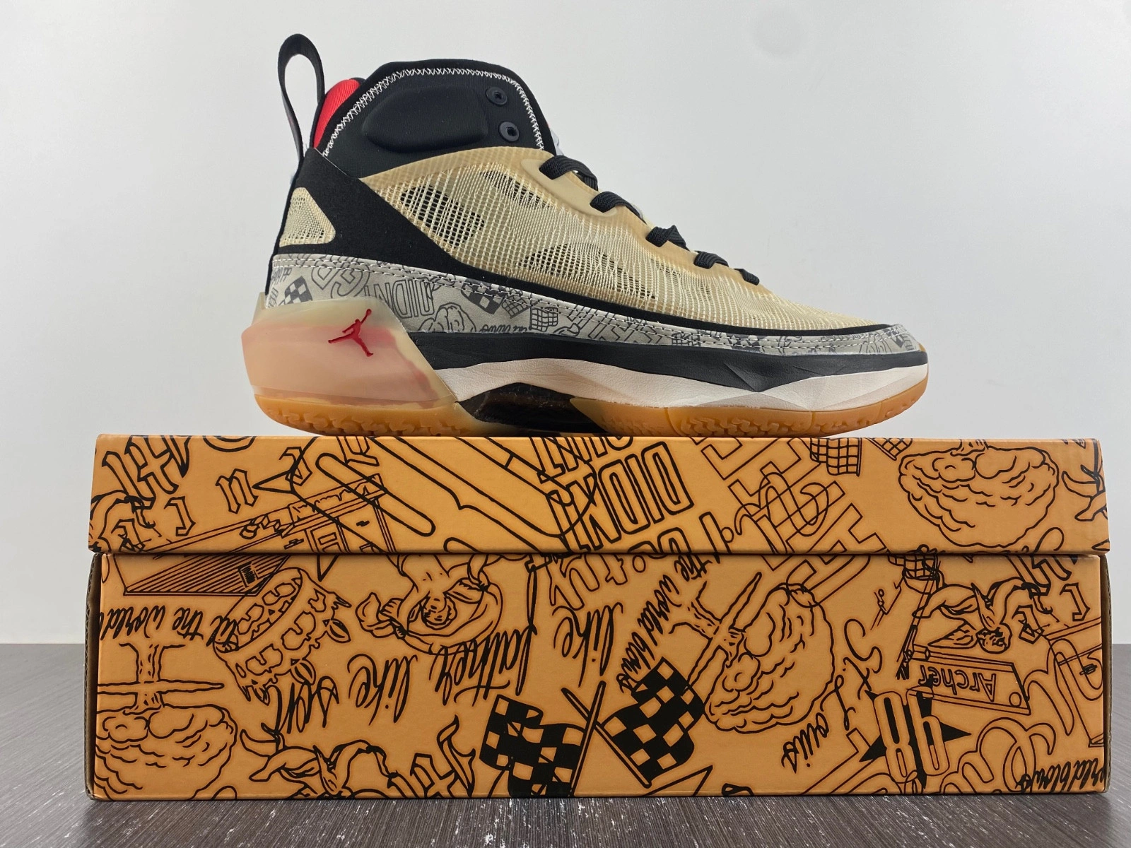 AIR JORDAN 37 'JAYSON TATUM'  DZ0812-200