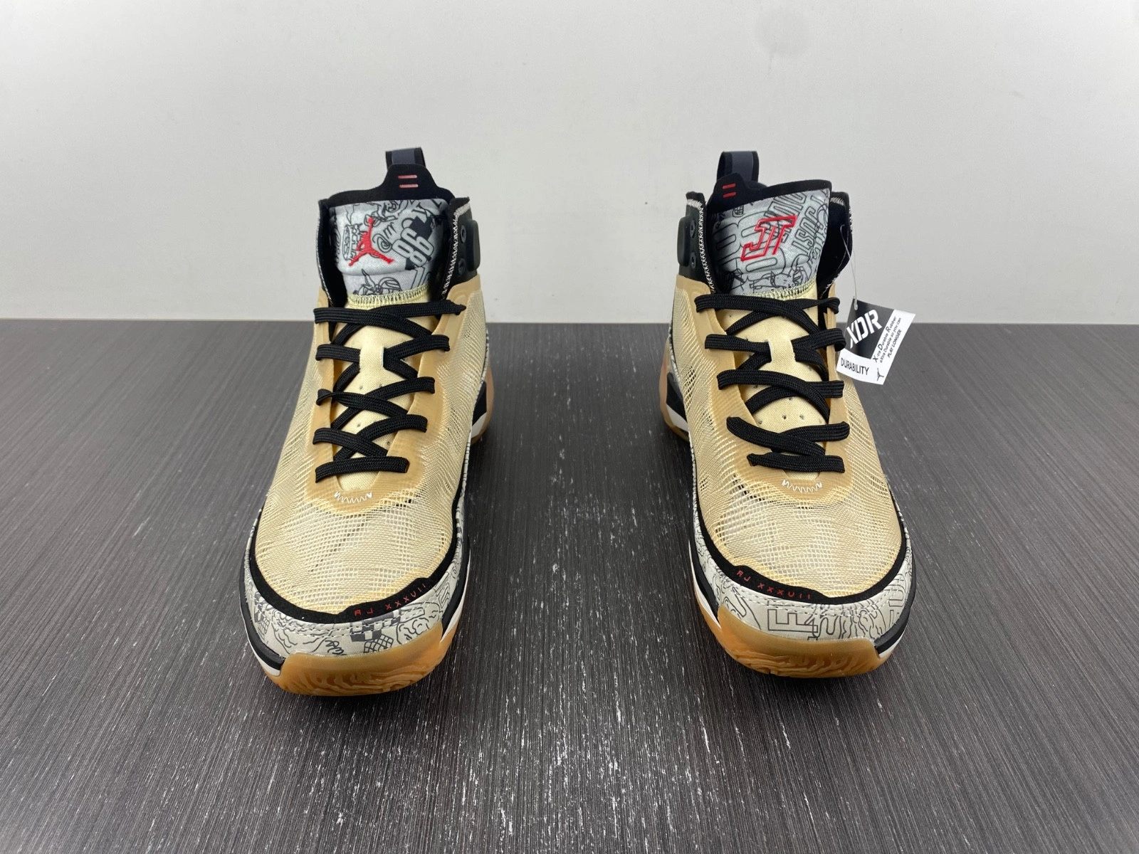 AIR JORDAN 37 'JAYSON TATUM'  DZ0812-200