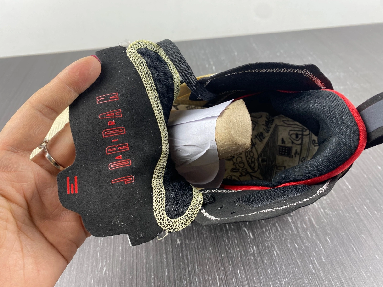 AIR JORDAN 37 'JAYSON TATUM'  DZ0812-200