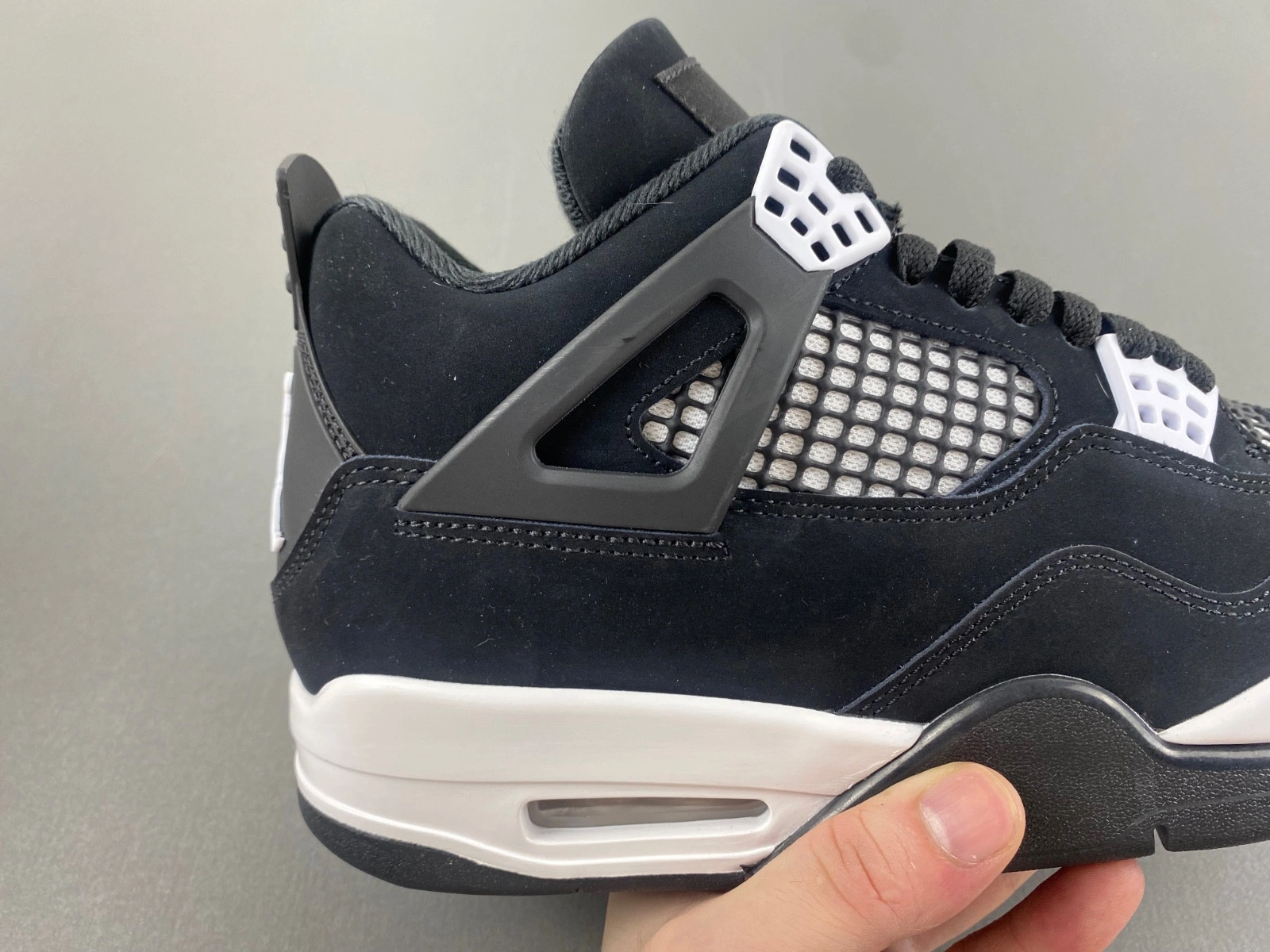 AIR JORDAN 4 RETRO 'WHITE THUNDER FQ8138-001