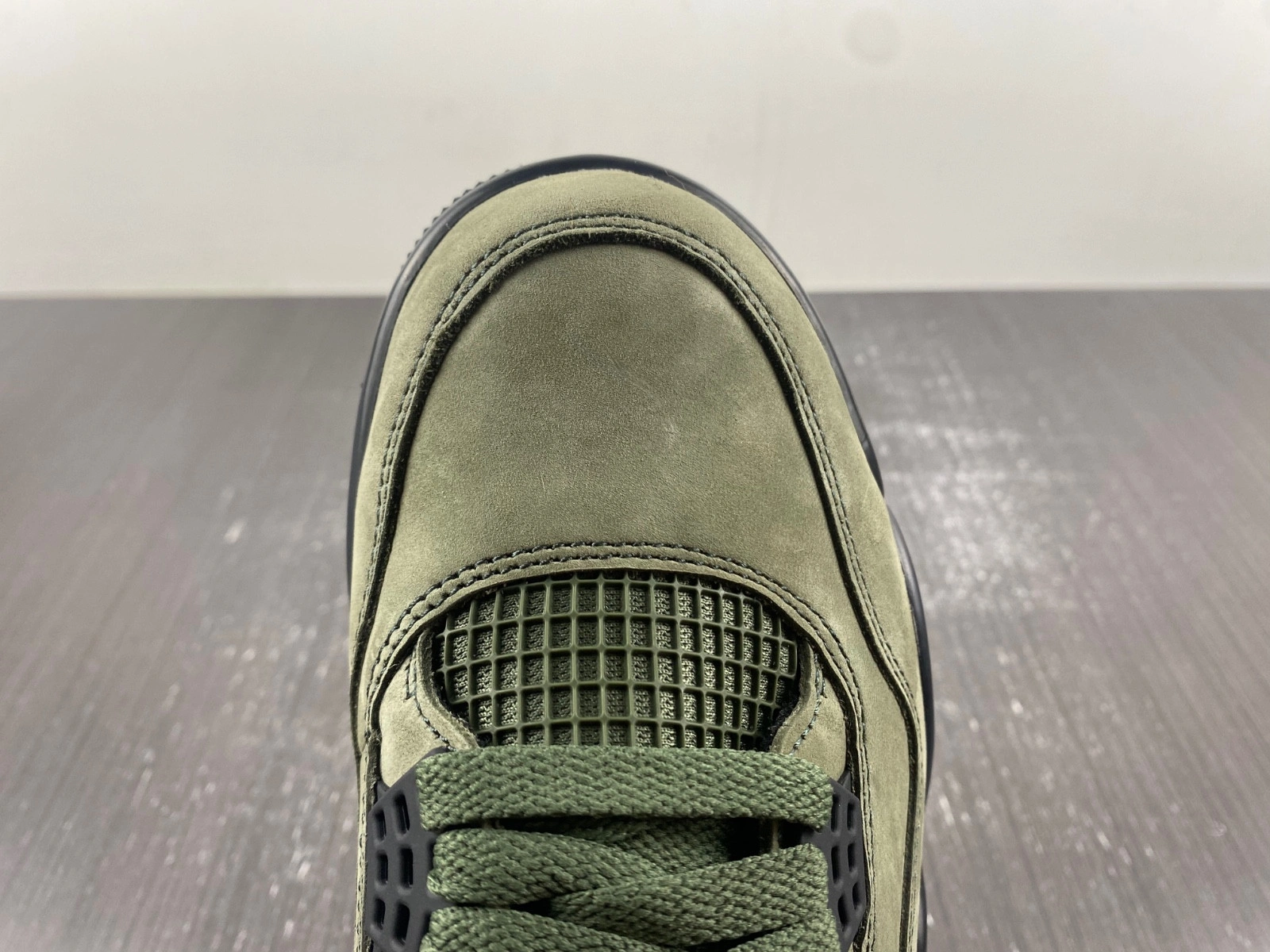 AIR JORDAN 4 RETRO