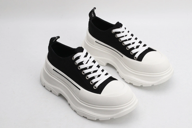 ALEX MCQ TREAD SLICK LACE UP IN black