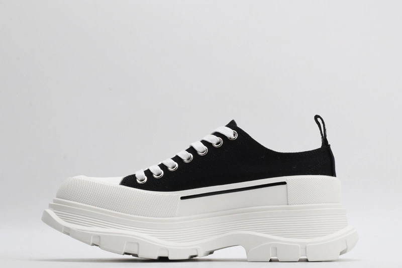 ALEX MCQ TREAD SLICK LACE UP IN black