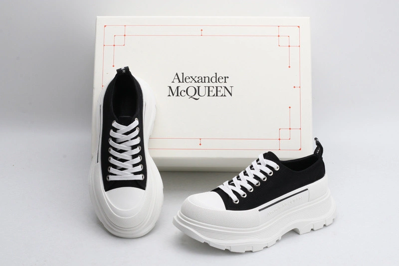 ALEX MCQ TREAD SLICK LACE UP IN black