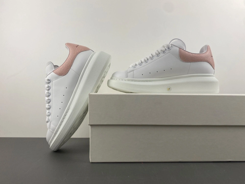 ALEXANDER MCQUEEN
