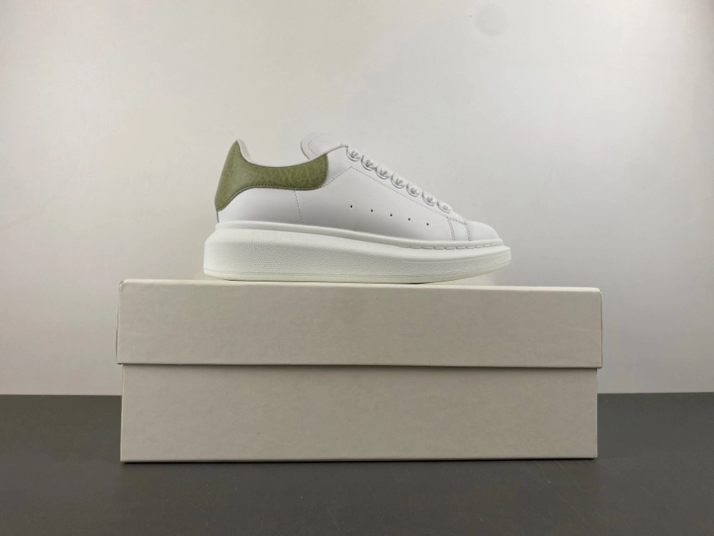 ALEXANDER MCQUEEN