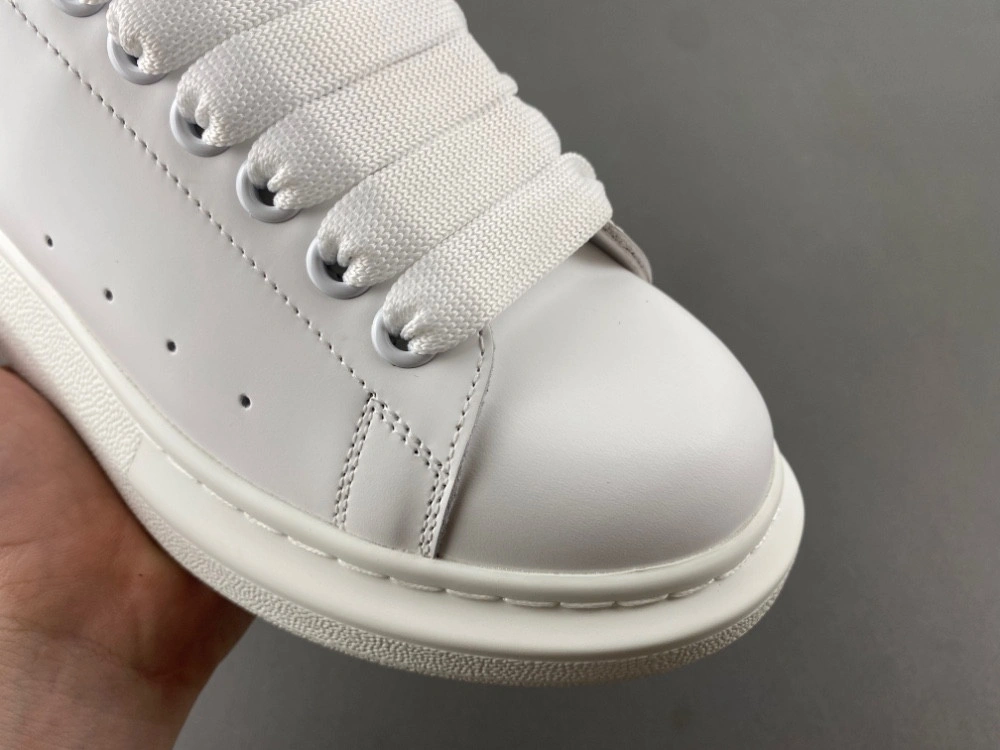 ALEXANDER MCQUEEN