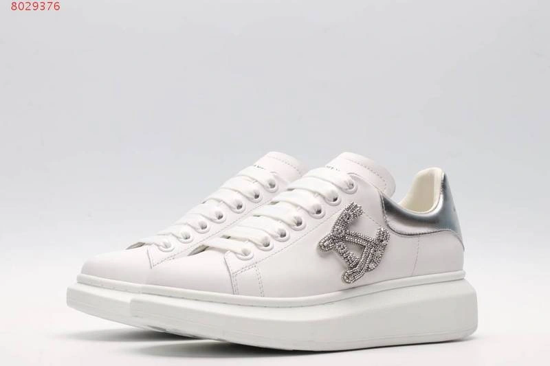 ALEXANDER MCQUEEN