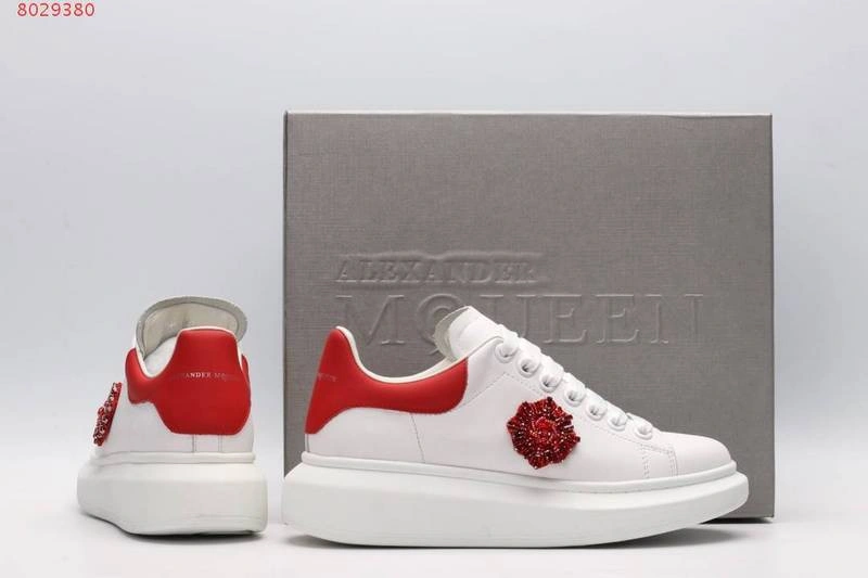 ALEXANDER MCQUEEN