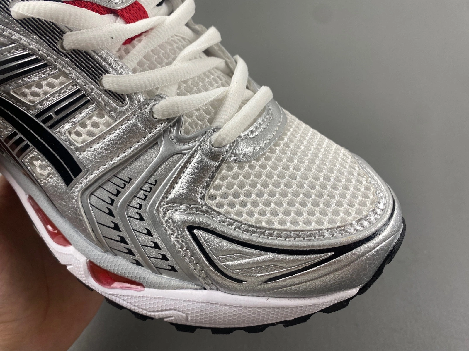 ASICS  Gel Kayano 14 'Classic Red' - 1201A019‑103