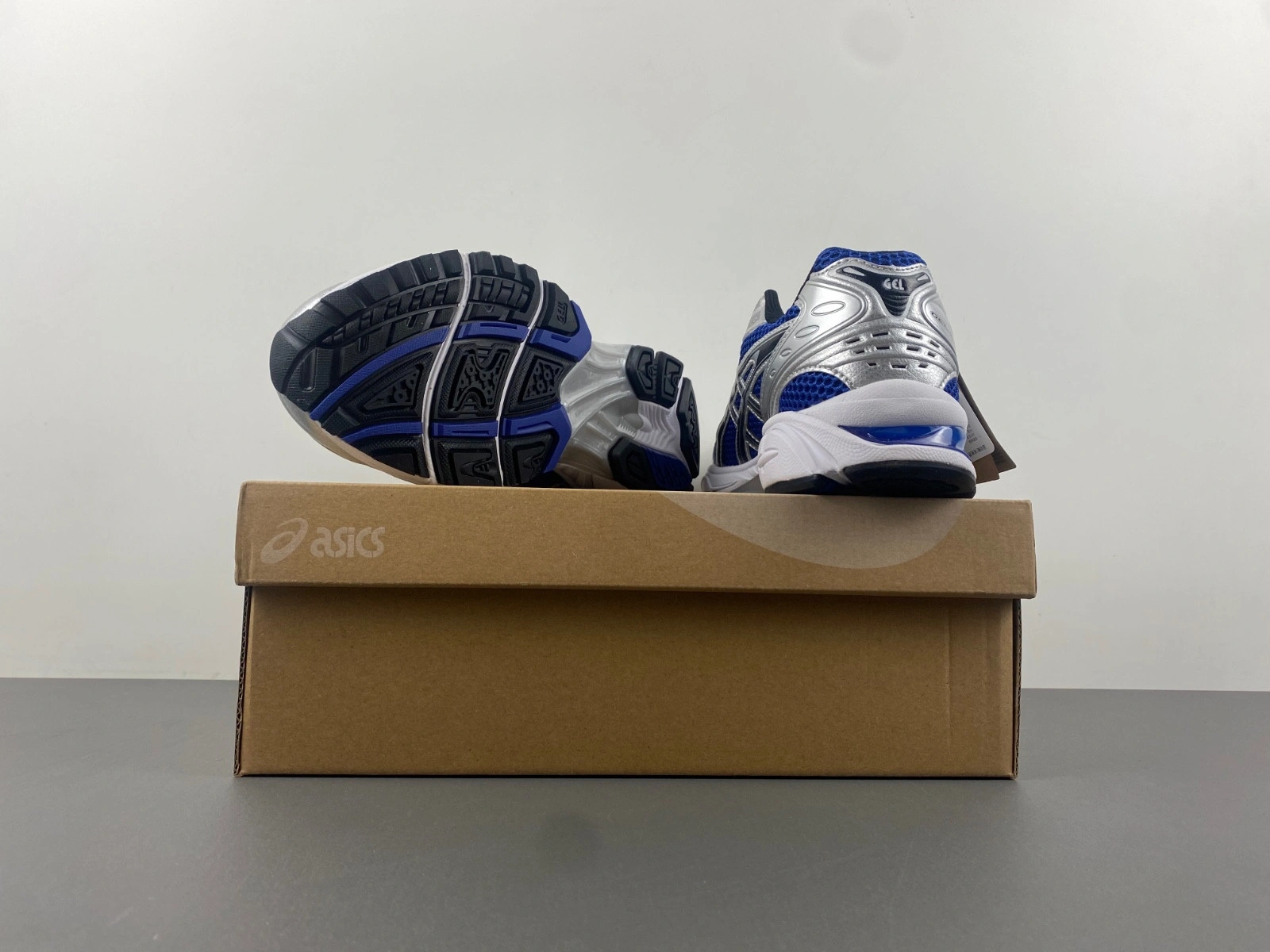 ASICS GEL-KAYANO 14 
