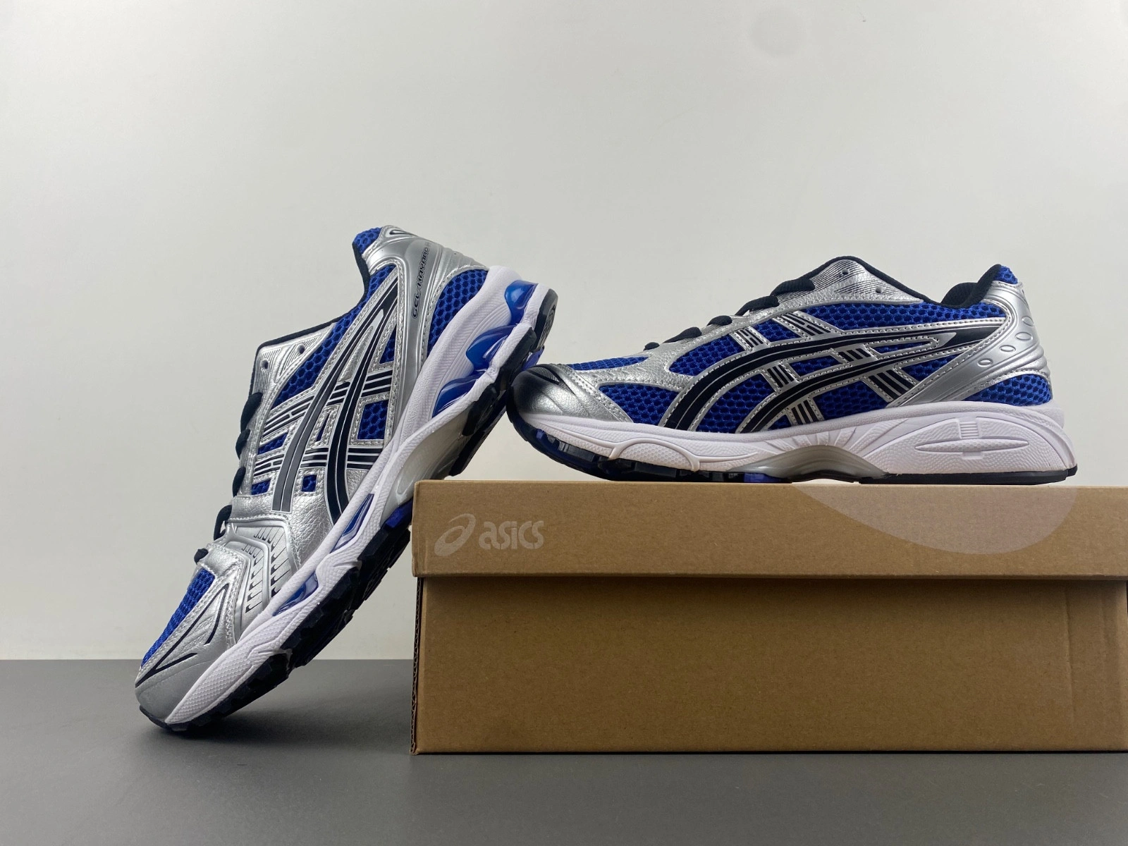 ASICS GEL-KAYANO 14 