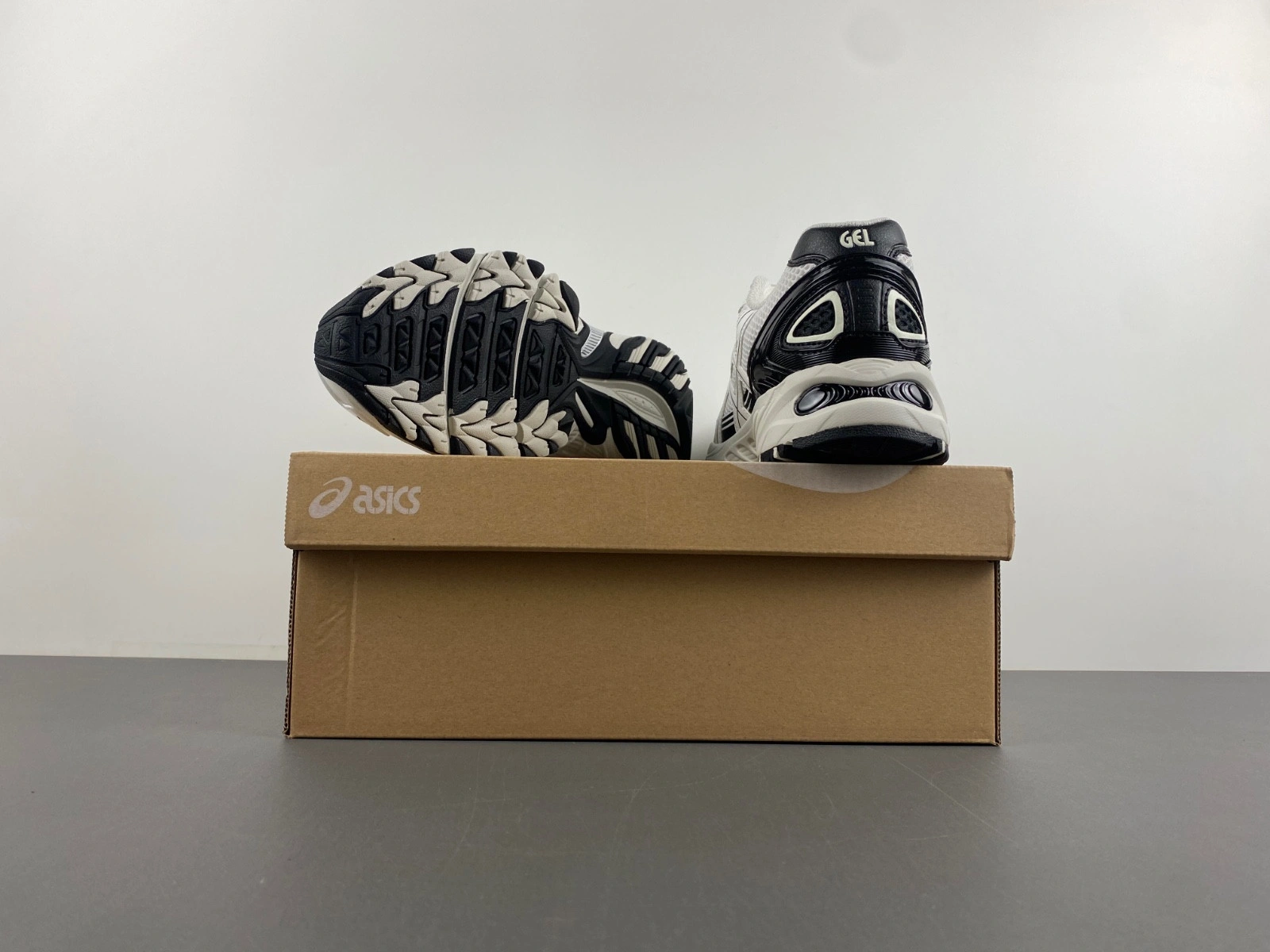 ASICS Gel-Kahana TR V4 'Black White' 1203A497-100