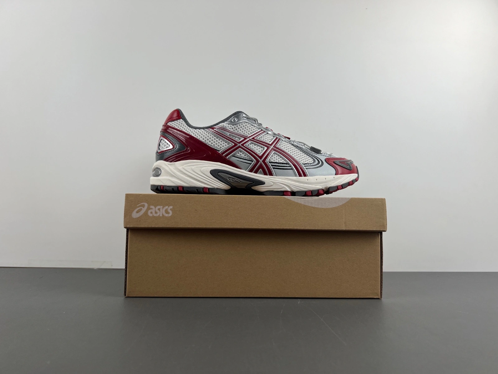 ASICS Gel-Kahana TR V4 'Red Silver' 1203A585-100