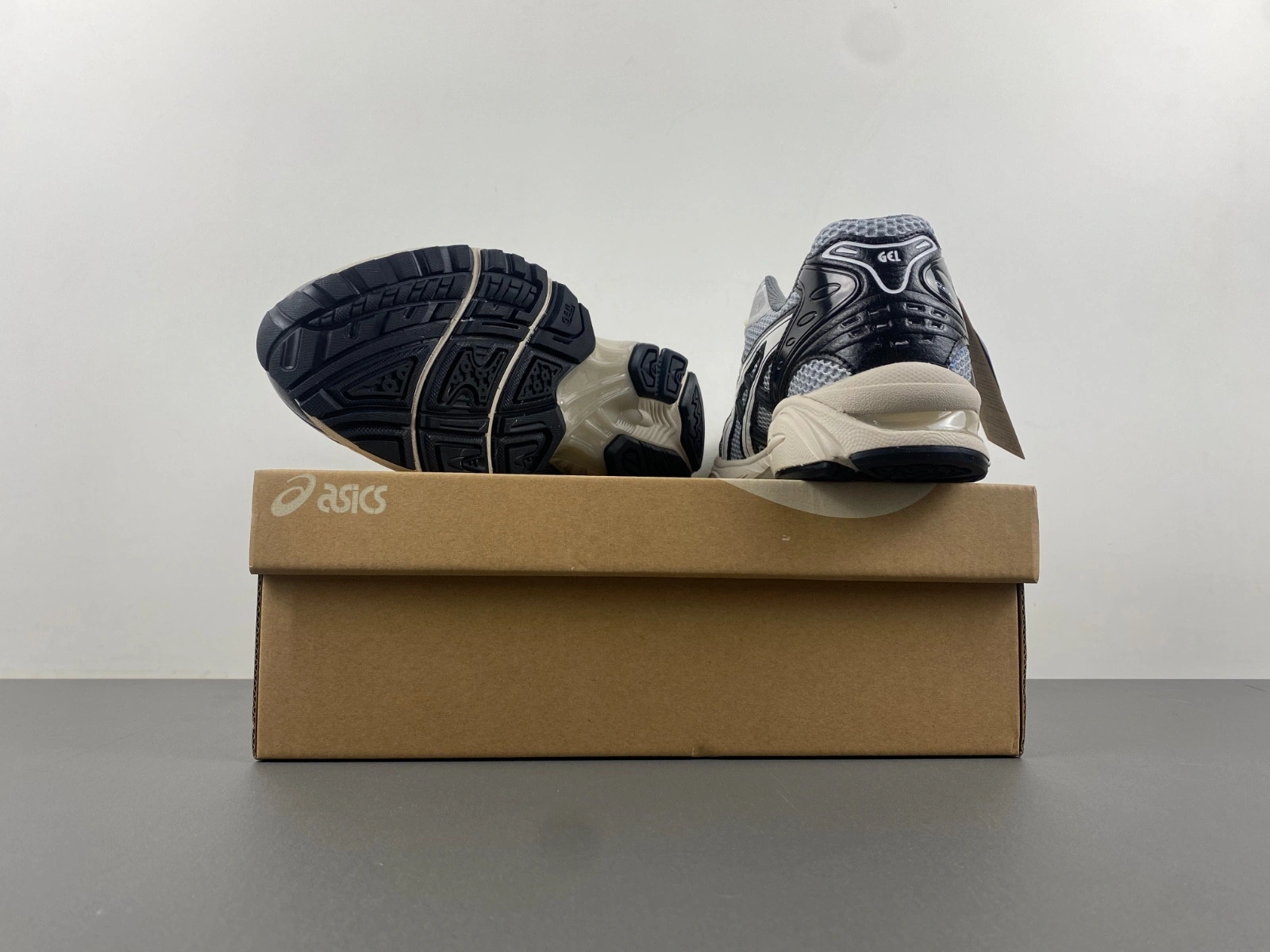 ASICS Gel-Kayano 14 Black Glacier Grey Silver Men's 1201A935-001