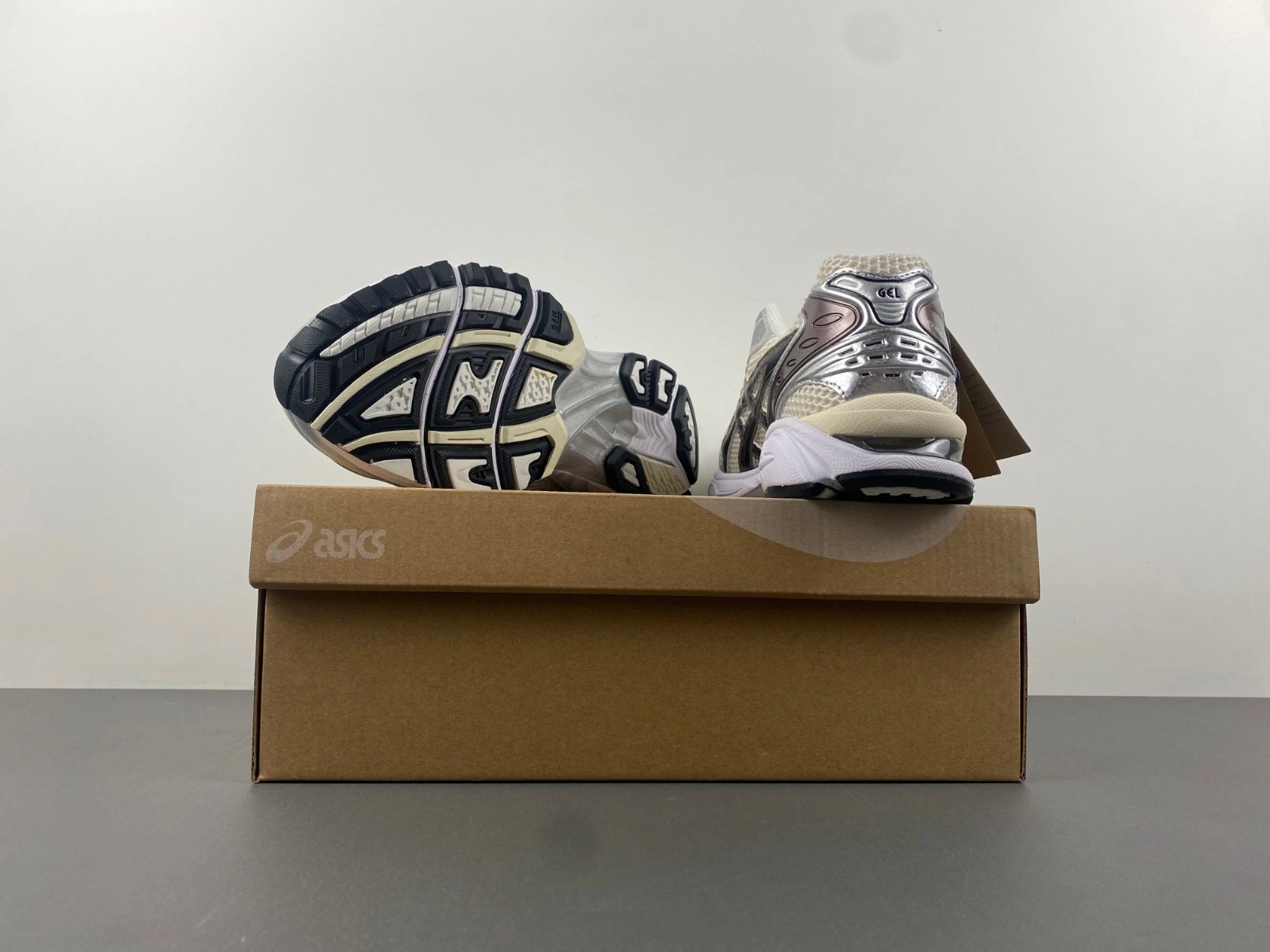 ASICS Gel-Kayano 14 Cream Black Metallic Plum 1201A019‑108
