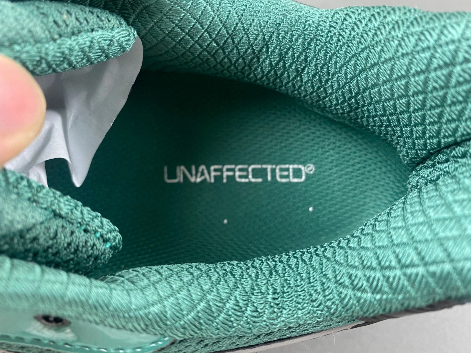 ASICS x UNAFFECTED GEL-Kayano 14 
