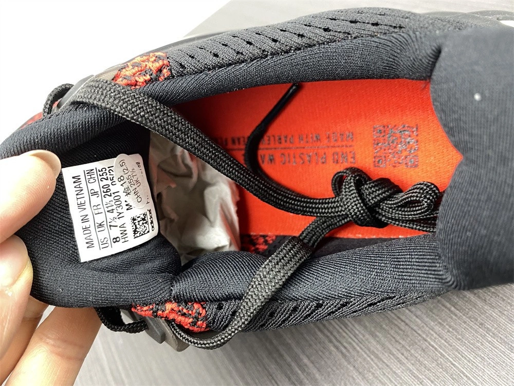 Adidas Ultra BOOST Web DNA GY8091
