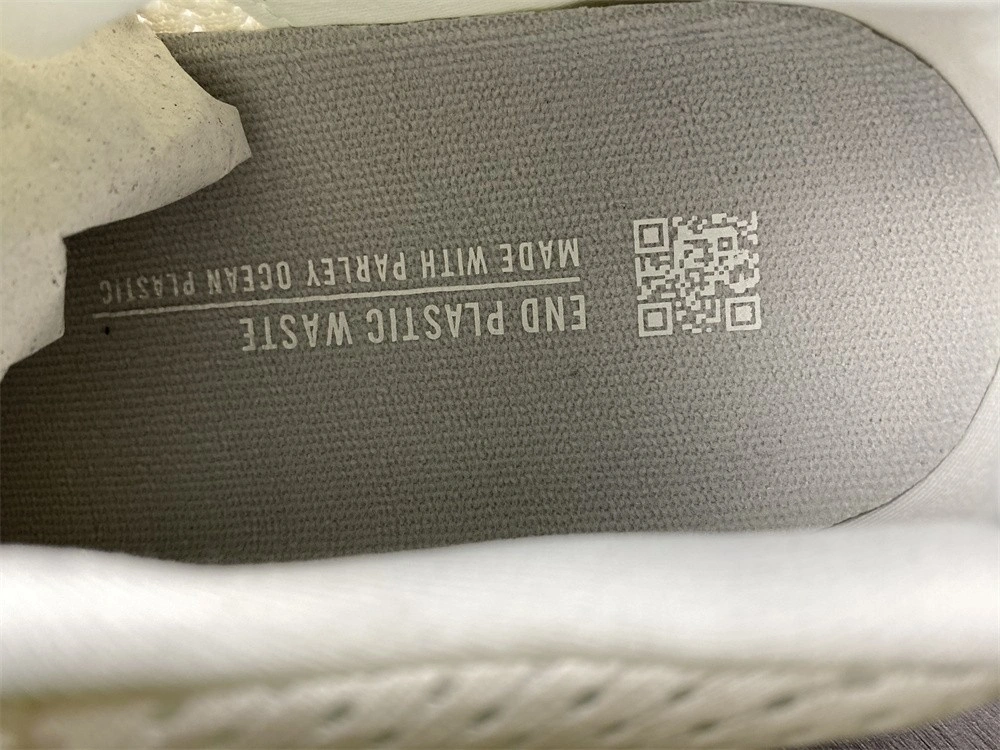 Adidas Ultra Boost Web DNA Cloud White Grey GY4167