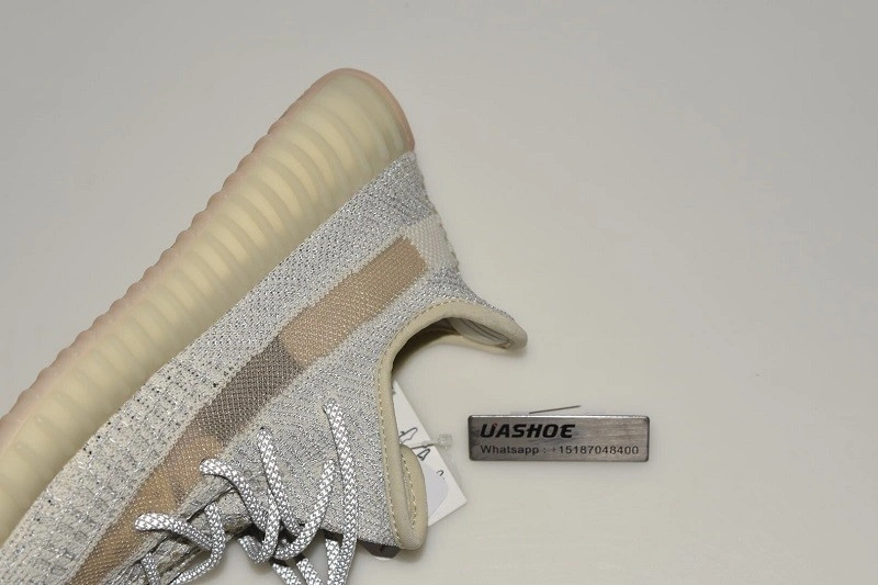 Adidas Yeezy 350 Boost V2 