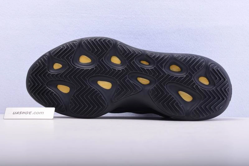 Adidas Yeezy 700 v3  Black  H67799