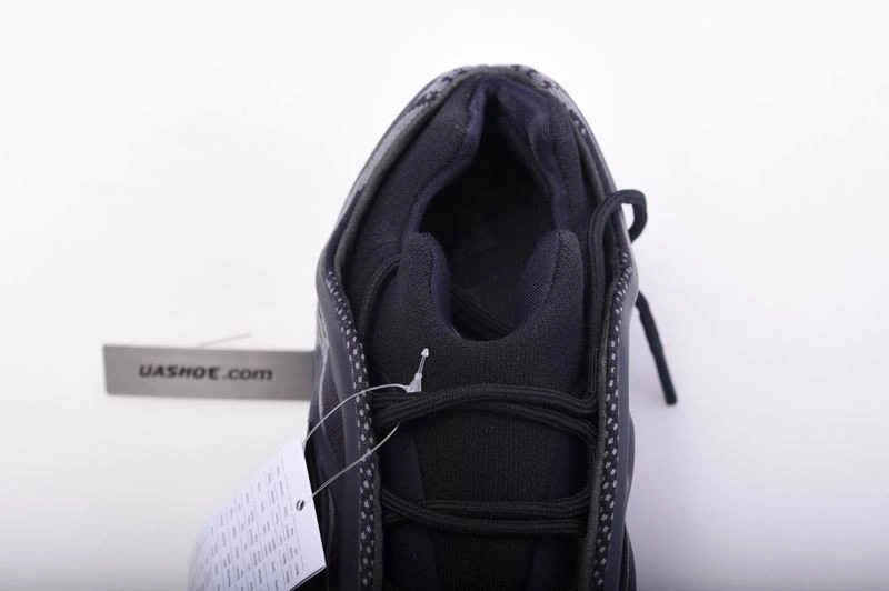 Adidas Yeezy 700 v3  Black  H67799