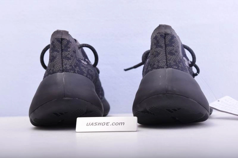 Adidas Yeezy Boost 350 V3   FB6876