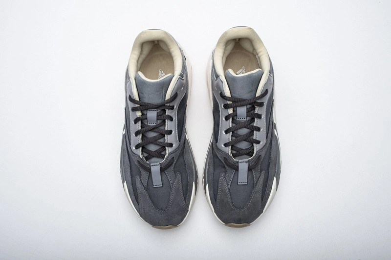 Adidas Yeezy Boost 700 'Magnet'  FV9922