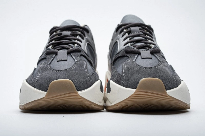 Adidas Yeezy Boost 700 'Magnet'  FV9922