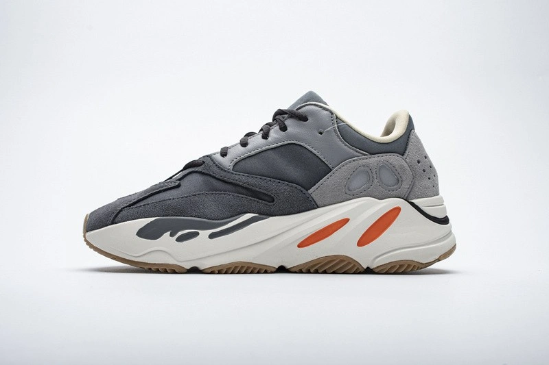 Adidas Yeezy Boost 700 'Magnet'  FV9922