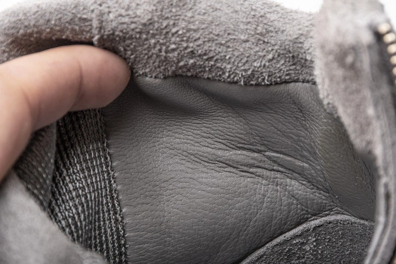 Adidas Yeezy Boost 750 Grey Gum  BB1840