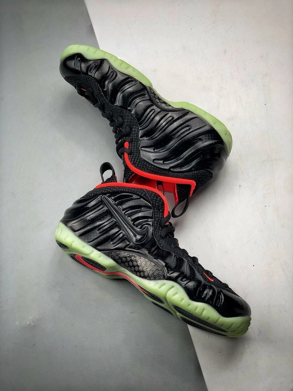 Air Foamposite Pro Yeezy  616750-001