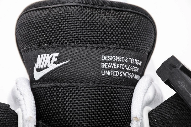 Air Force 1 Utility White Black  AV6247-100