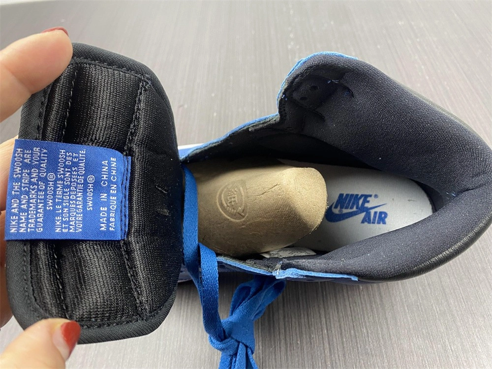Air Jordan 1 Dark Marina Blue 555088-404