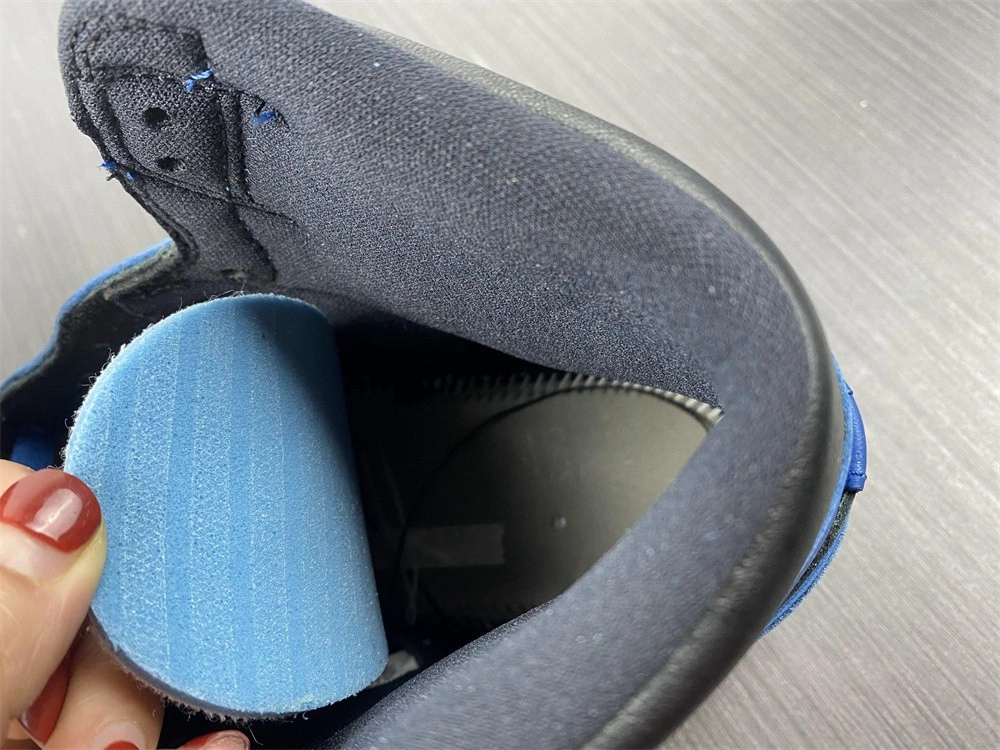 Air Jordan 1 Dark Marina Blue 555088-404