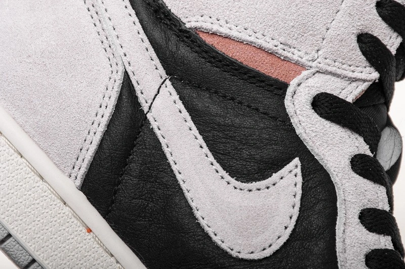 Air Jordan 1 Grey Black Crimson 555088-018