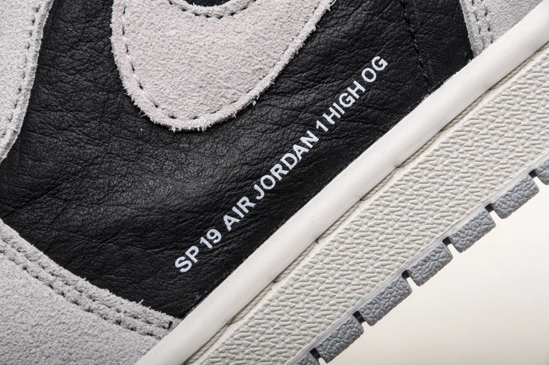 Air Jordan 1 Grey Black Crimson 555088-018