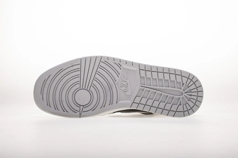 Air Jordan 1 Grey Black Crimson 555088-018