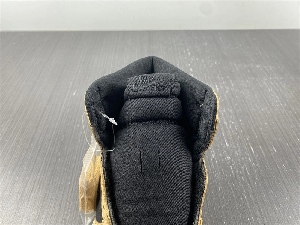 Air Jordan 1 Heirloom 555088-202