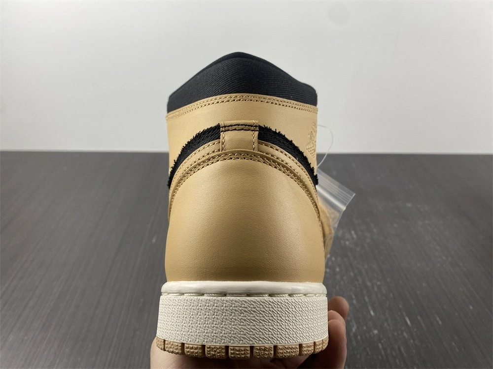 Air Jordan 1 Heirloom 555088-202