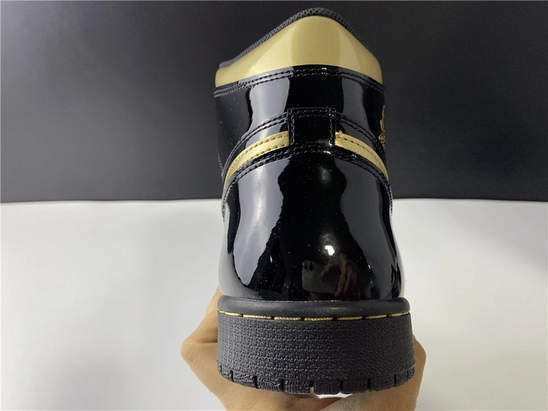 Air Jordan 1 High OG   555088-032