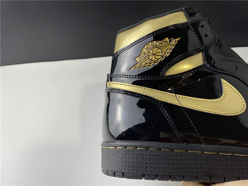 Air Jordan 1 High OG   555088-032